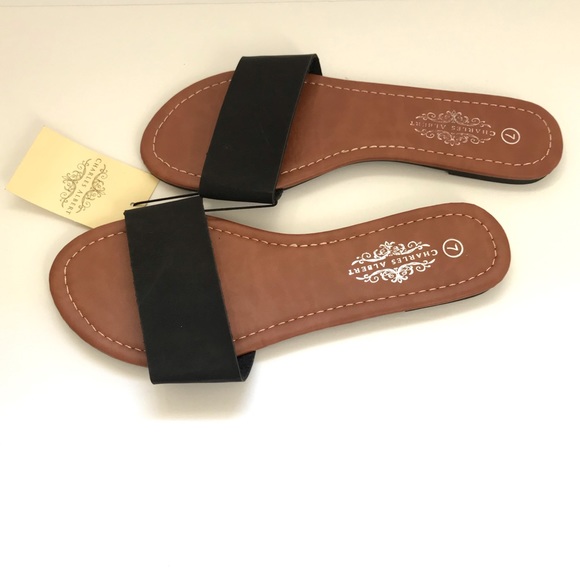 🌿 ONE LEFT 🌿Charles Albert Black Strap Sandal - Picture 5 of 6